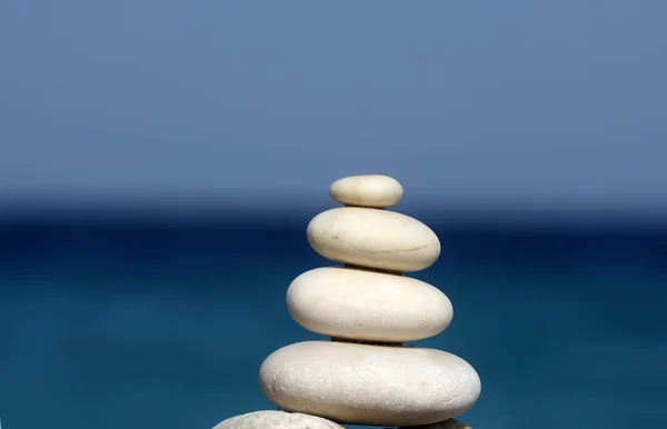 Whites stones on the beach — Stock Photo, Image