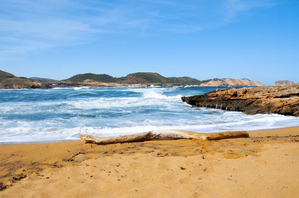 Vista sulla spiaggia di Cala Pregonda a Minorca, Isole Baleari, Spagna — Foto Stock