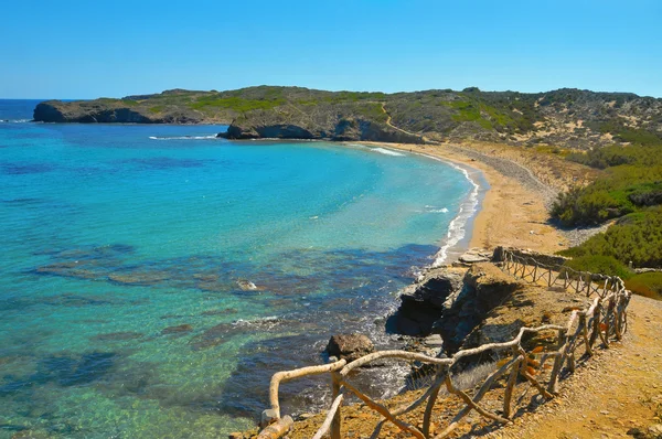 Vista da praia de En Tortuga em Menorca, Ilhas Baleares, Espanha — Fotografia de Stock