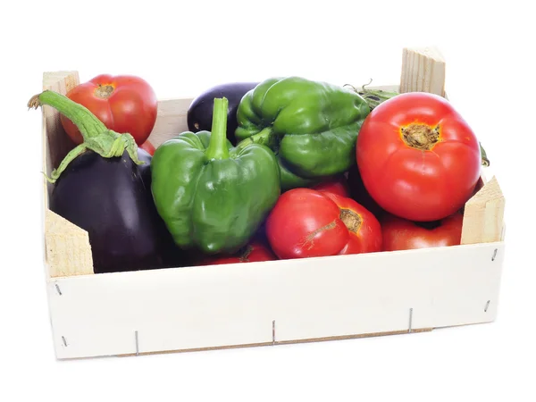 Crate with organic vegetables — Stock Photo, Image