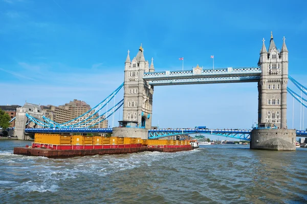 Tower Bridge Londonban, Egyesült Királyság — Stock Fotó