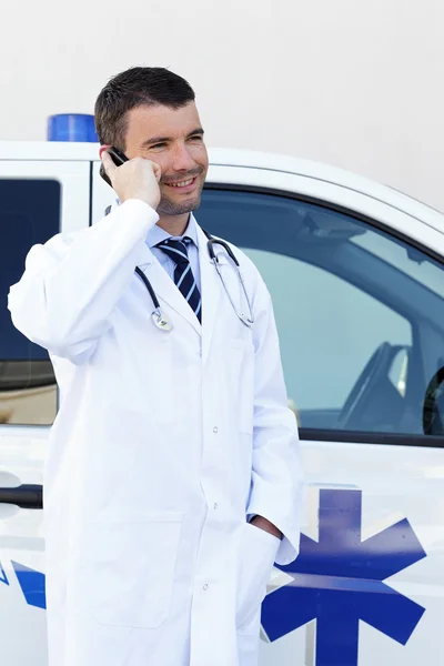 Doctor and phone — Stock Photo, Image
