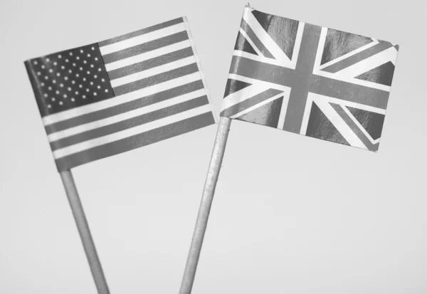 Brittiska och amerikanska flaggor — Stockfoto