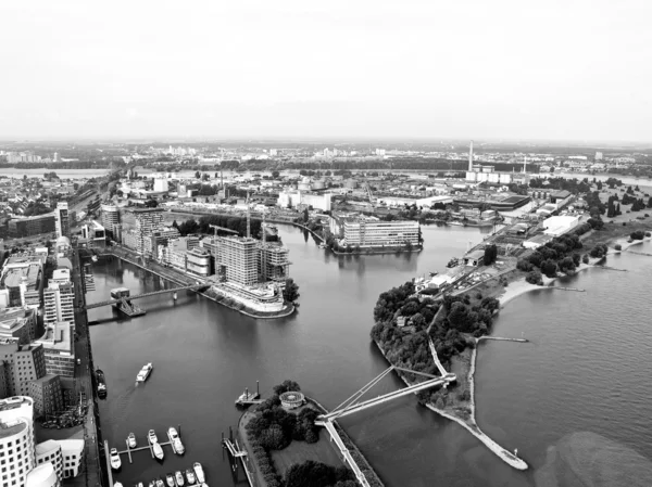 Porto de Duesseldorf mediahafen — Fotografia de Stock