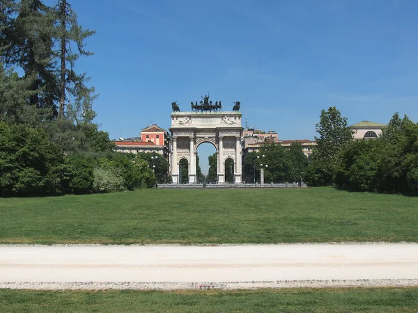 Arco della 步伐，米兰 — Φωτογραφία Αρχείου