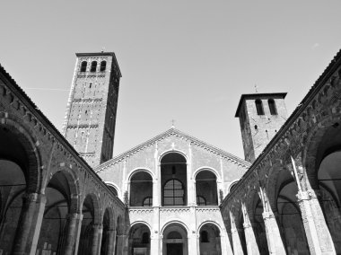 Sant ambrogio Kilisesi, milan