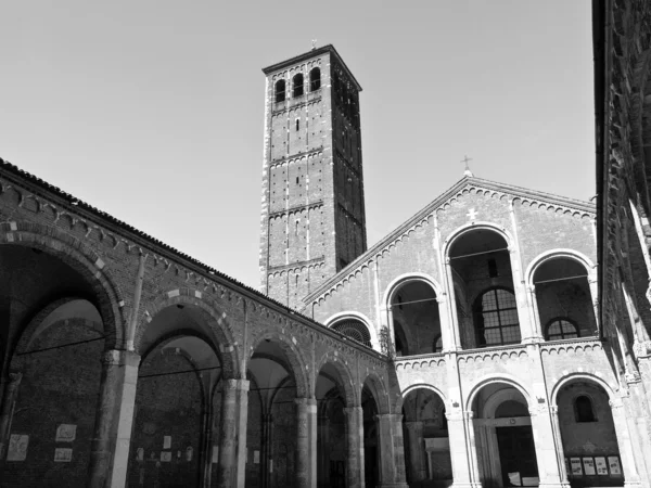Sant ambrogio kerk, Milaan — Stockfoto