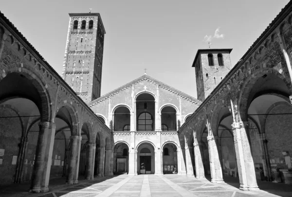 Kyrkan Sant ambrogio, Milano — Stockfoto