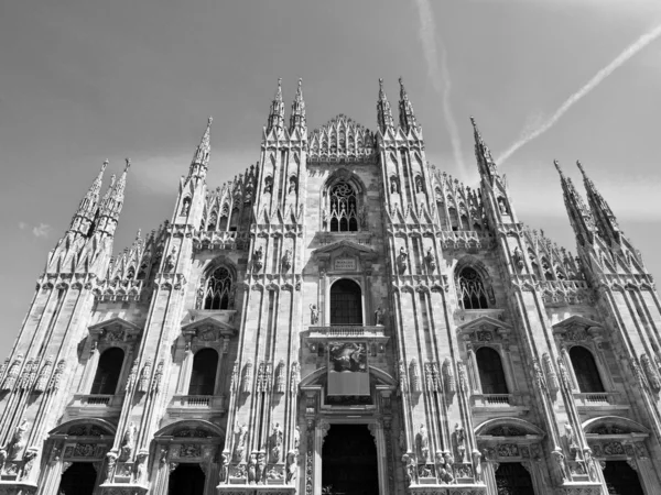 Duomo, Milano – stockfoto