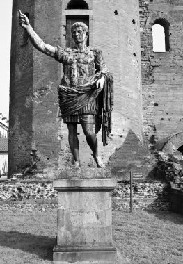 Caesar augustus heykeli