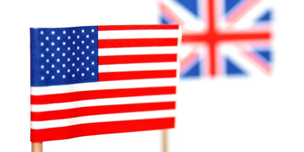 Флаги Великобритании и США — стоковое фото