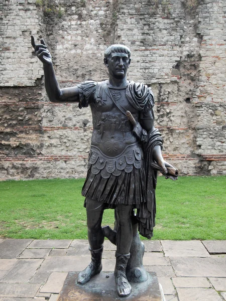 Estátua do Imperador Trajano — Fotografia de Stock