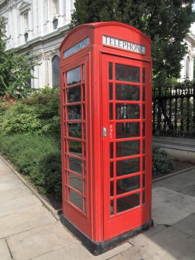 Londra telefon kulübesi