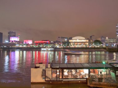 River thames south bank, Londra