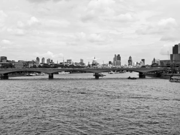 Ποταμός Thames στο Λονδίνο — Φωτογραφία Αρχείου