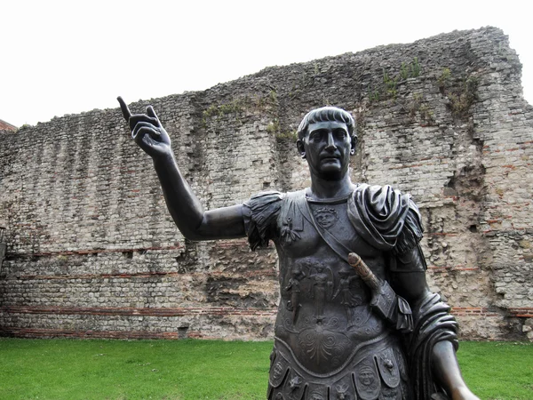 İmparator Trajan'ın heykeli — Stok fotoğraf