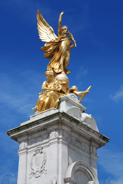 Monumento a la Reina Victoria Londres — Foto de Stock