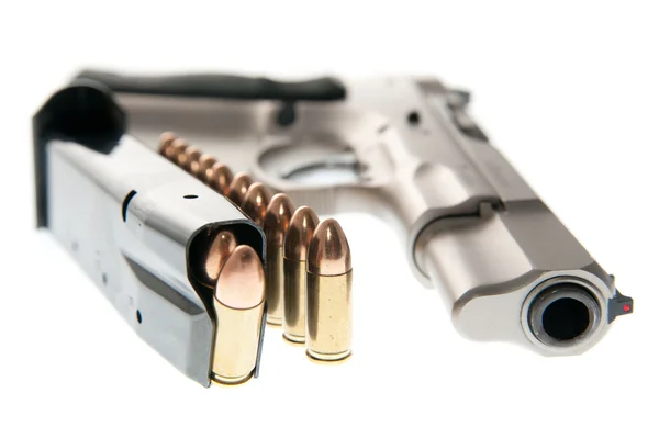 Silah - silah beyaz zemin üzerine izole — Stok fotoğraf