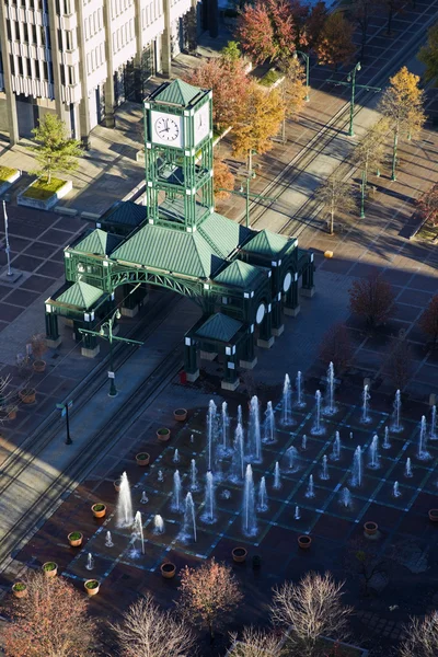Вид с воздуха на трамвайную станцию — стоковое фото