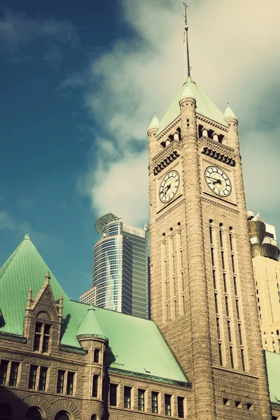 Вежа з годинником в Міннеаполіс, Міннесота. — стокове фото