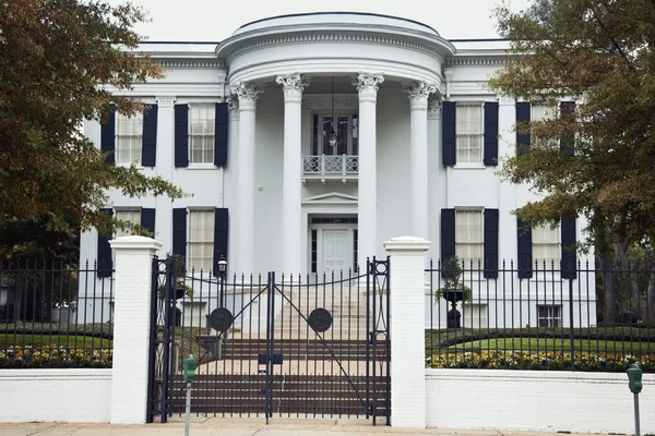 Governor's Mansion i Jackson — Stockfoto