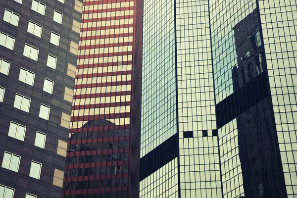 Mischung aus modernen Gebäuden in Pittsburgh — Stockfoto