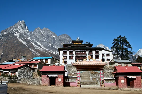 Tengboche - buddhista tibeti kolostorban khumbu, a mont everest régióban — Stock Fotó
