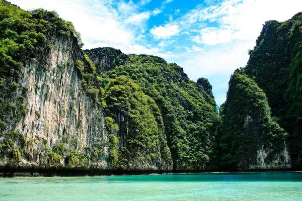 Islas Phi Phi y Bahía Maya en Tailandia — Foto de Stock