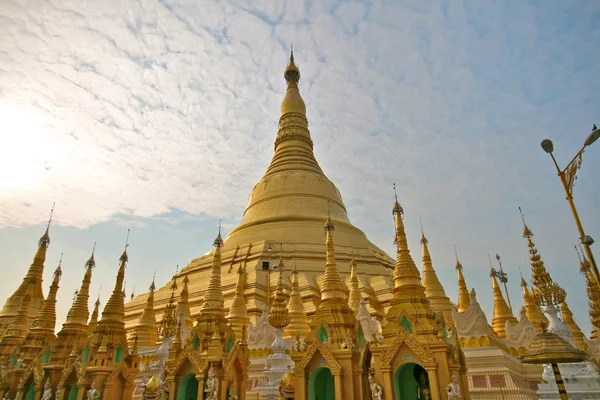 Shwedagon pagoda in yangon, Myanmar — Stockfoto