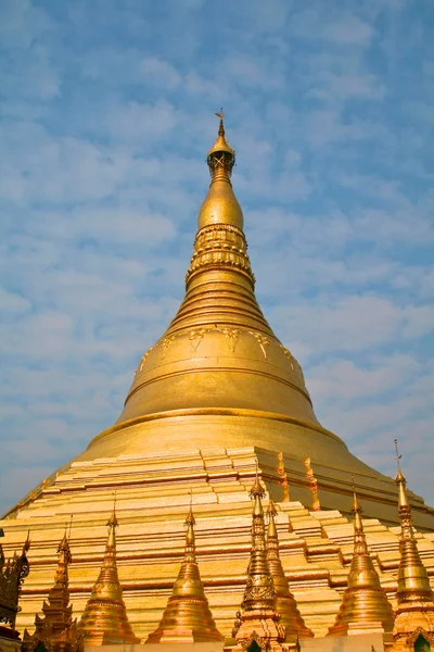 Shwedagon pagoda in yangon, Myanmar — Stockfoto