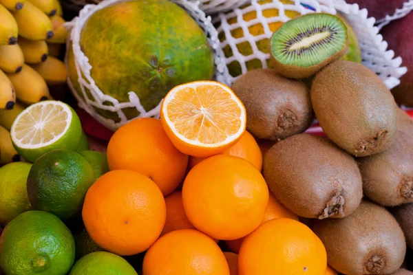 Färsk frukt marknaden — Stockfoto
