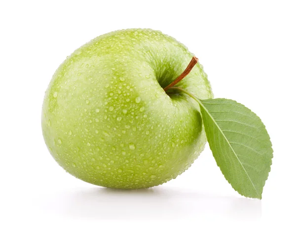 Grüner Apfel mit Blatt — Stockfoto