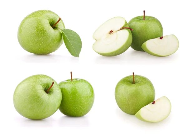 Set grüne Apfelfrüchte isoliert auf weiß — Stockfoto