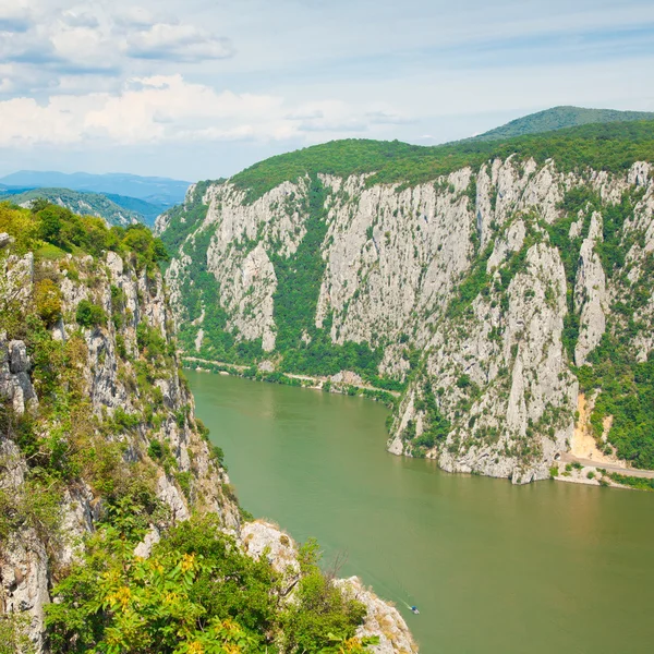 Dunaj wąwozy "cazanele mari" — Zdjęcie stockowe