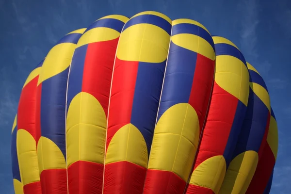Heißluftballon oben — Stockfoto