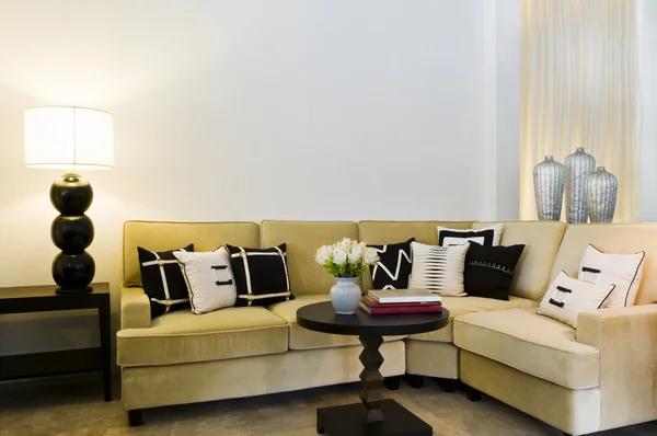 Área de estar do sofá contemporâneo — Fotografia de Stock