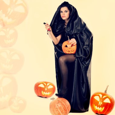 Cadı halloween gece elbiseli cinsel esmer