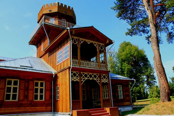 stock image An old wooden cottage