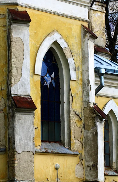 bir duvar ve eski lutheran Kilisesi bir parçası