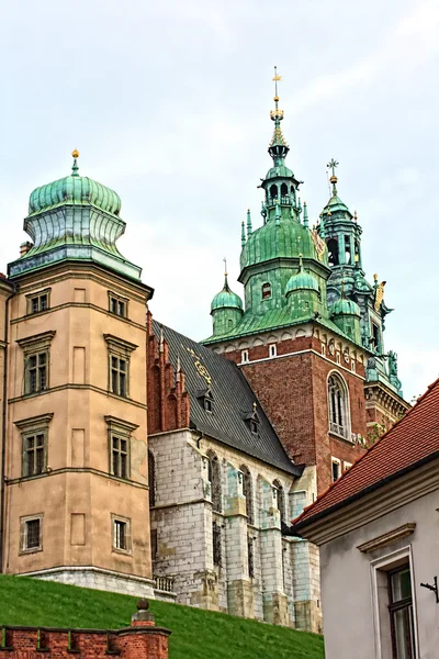 Castillo de Wawel cerca, Cracovia — Foto de Stock