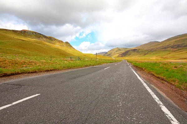 İskoçya highlands giderken — Stok fotoğraf