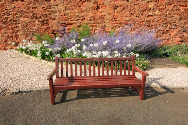 Wodden bench and lavender — Stock Photo, Image