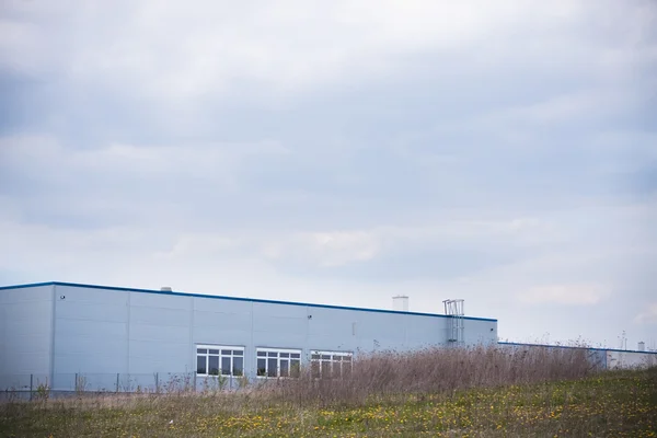 Üretim üretim depoya modern Binası — Stok fotoğraf