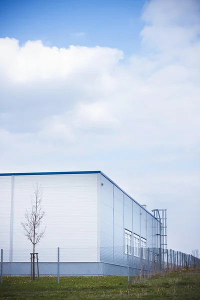Üretim üretim depoya modern Binası — Stok fotoğraf
