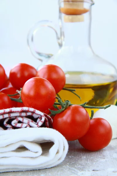 Ingrédient pour pâtes huile d'olive, tomate italienne Nature morte — Photo