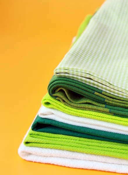 Hromadu prádla kuchyňské utěrky s prostorem pro váš text — Stock fotografie