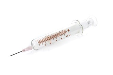 Beyaz arkaplanda şırınga