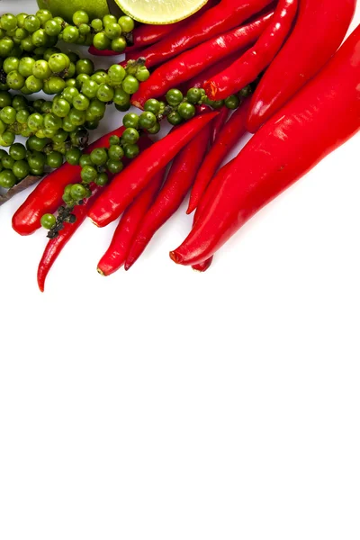 Složka potraviny chilli peppercone a vápno — Stock fotografie