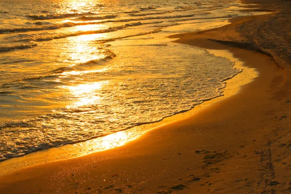水耀斑的落山的太阳 — 图库照片