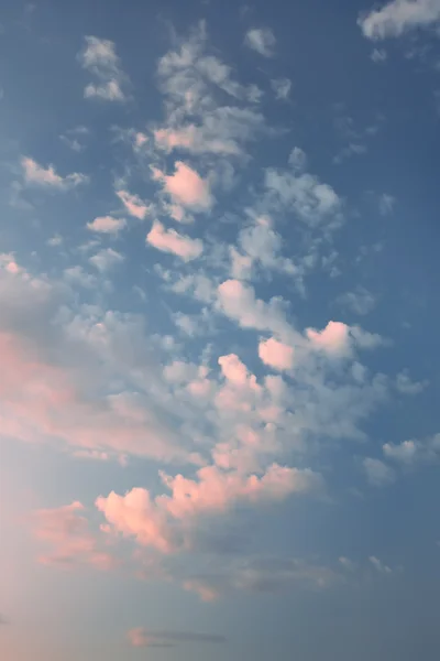 Paesaggio nuvoloso colorato — Foto Stock